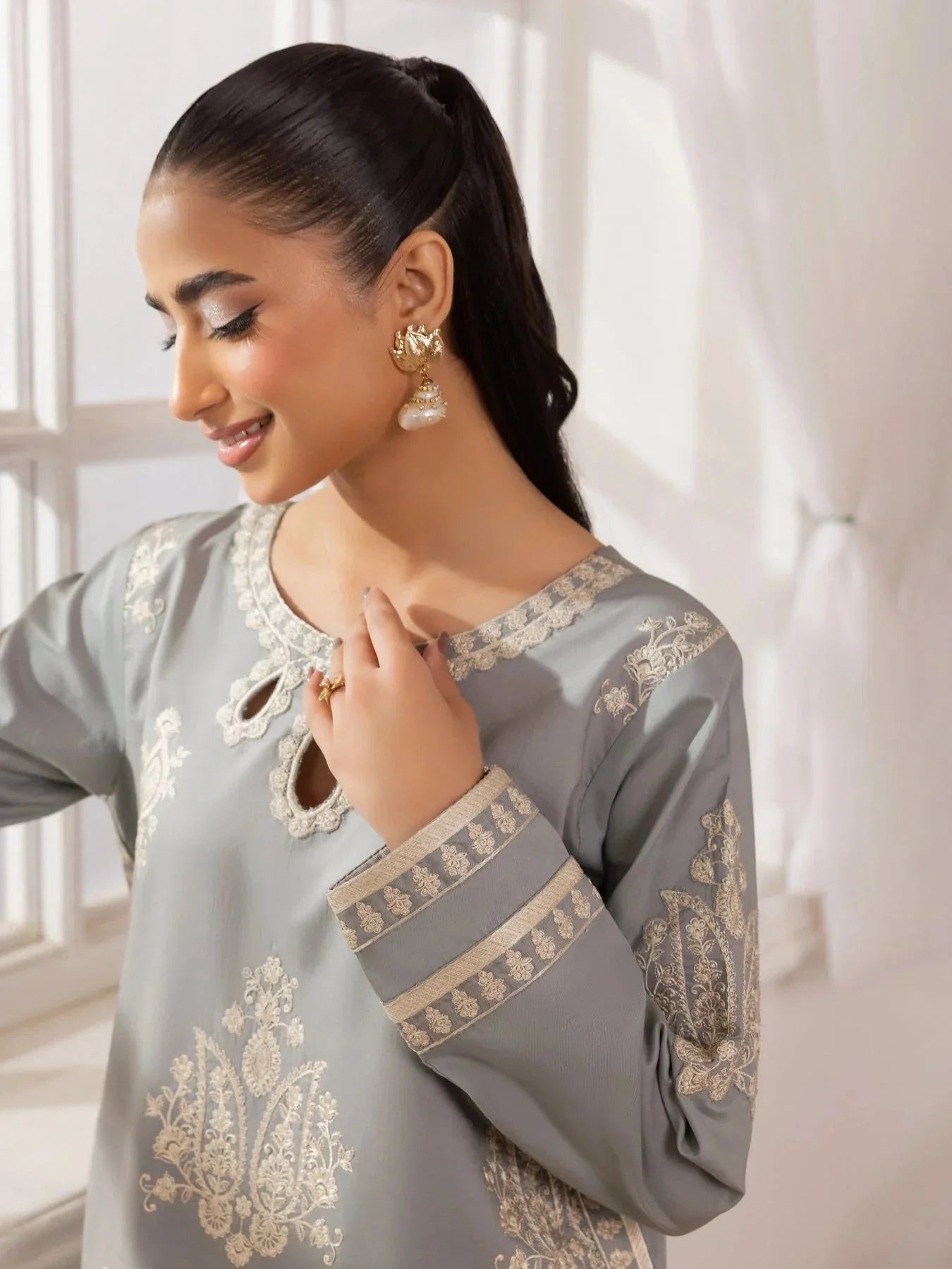 PREMIUM LAWN 3pc Embroided Unstitched Designer suit I 2505