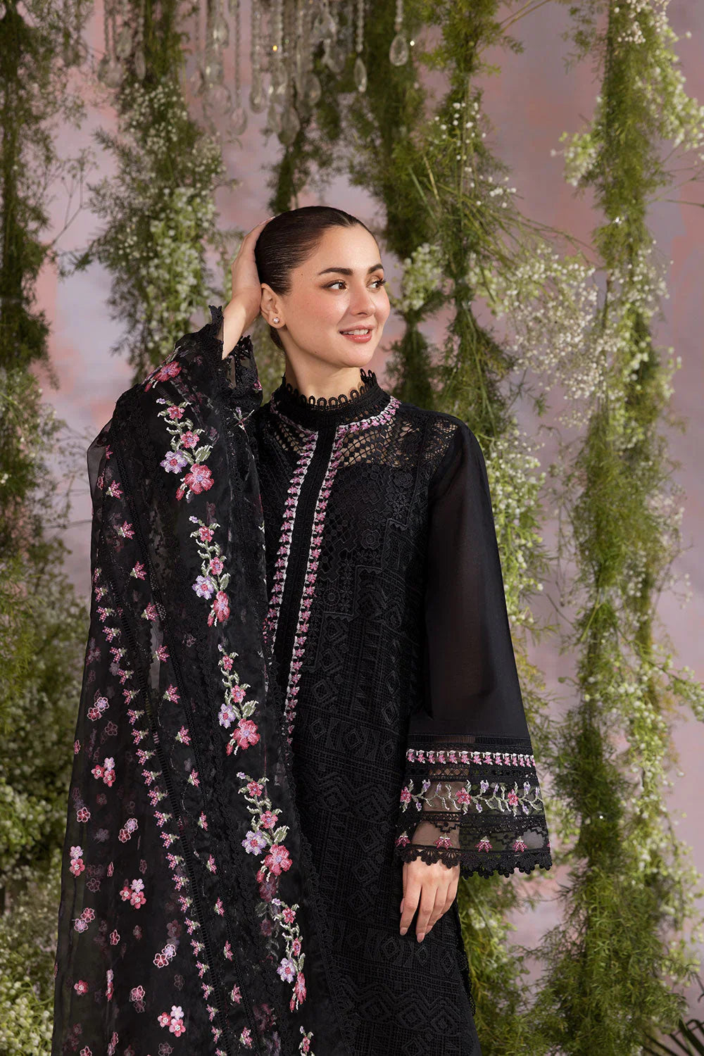 SOBIA NAZIR - 3PC LAWN EMBROIDERED SHIRT WITH EMBROIDERED DUPATTA AND TROUSER\\ 2594